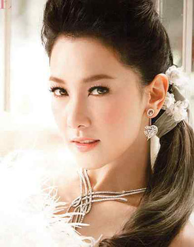 Bee Thai Actress